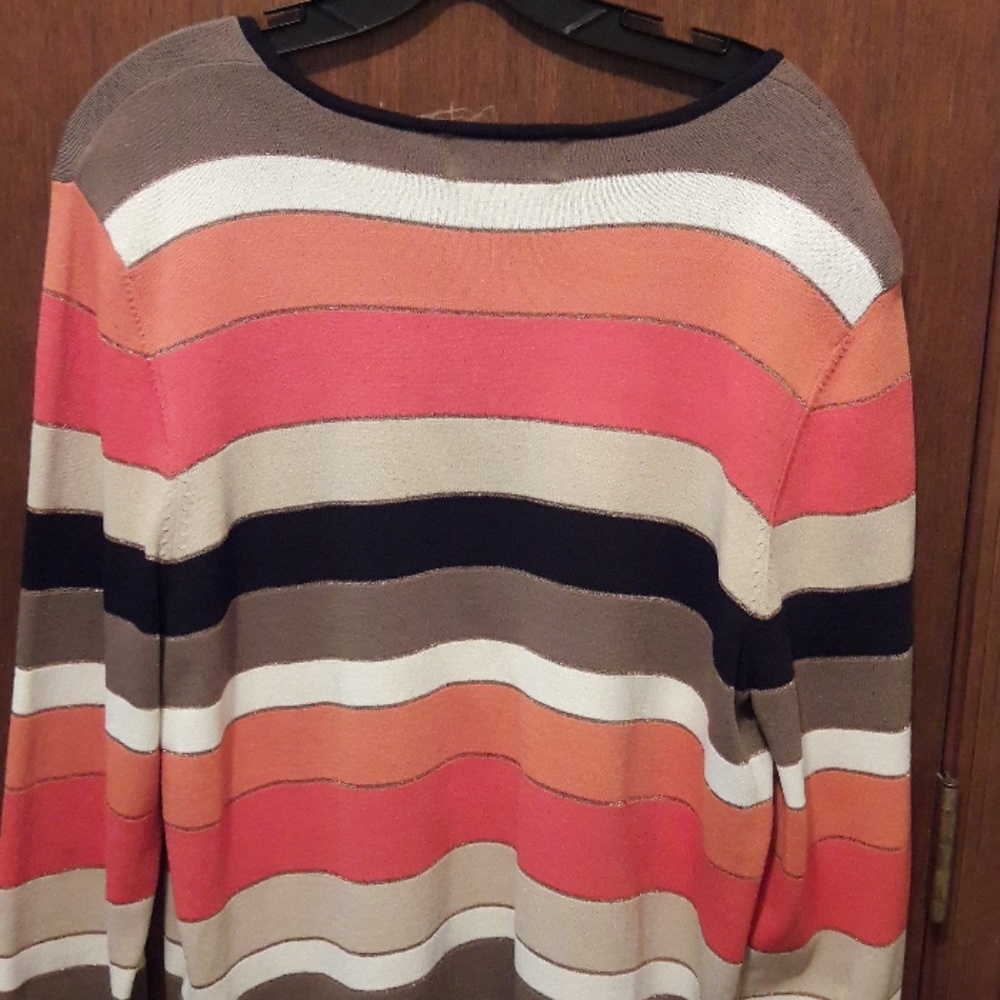 Fall/Spring Blouse - Picture 4 of 4